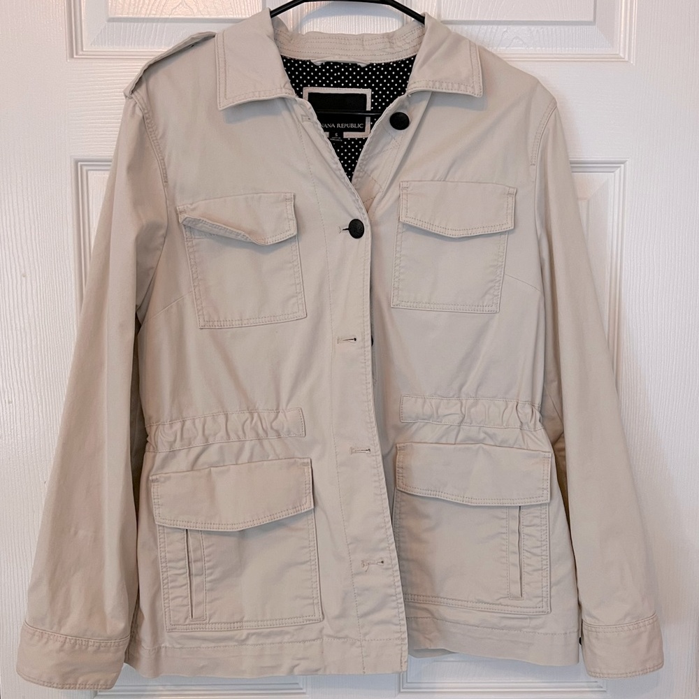 Lightweight coat. Banana republic